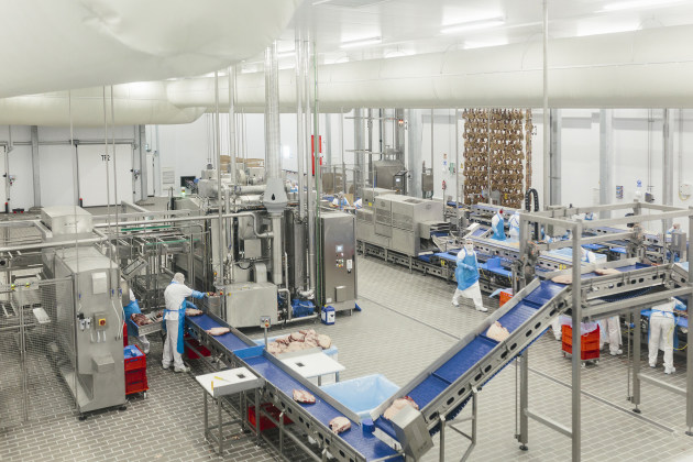 Bell’s factory in Fuensalida, south west of Madrid, can have up to one million hams hanging in its warehouses. The company is working with CSB to digitalise its systems.