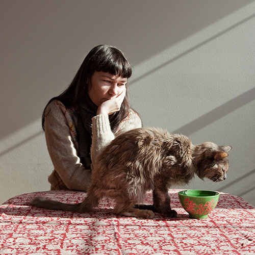 The winner of the 2012 National Portrait Gallery Photographic Portrait prize was image of Yhonnie and Indiana (the cat!) by Janelle Low.
