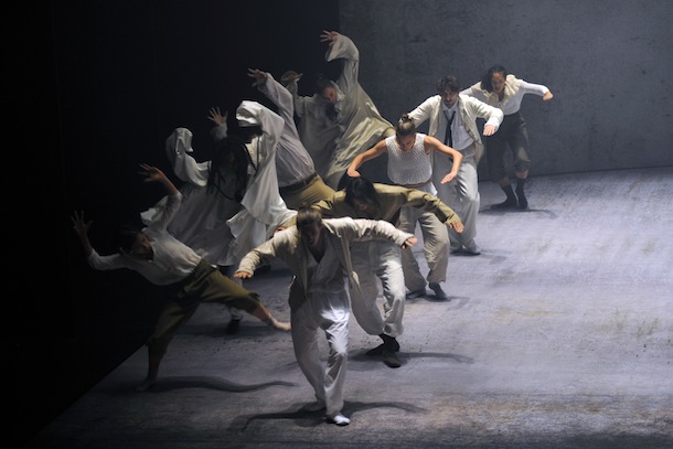 Hofesh Shechter' Sun. Photo: Gabriele Zucca.