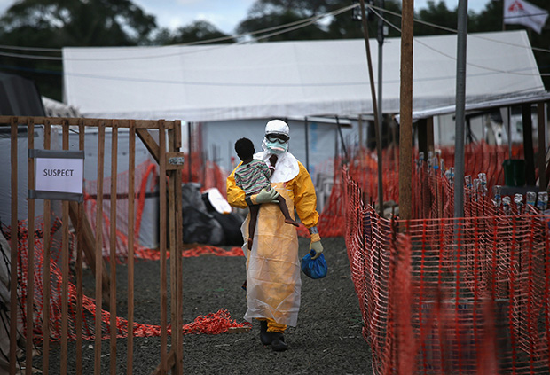 American John Moore won the prestigious L’Iris d’Or/ Professional Photographer of the Year prize for his outstanding portfolio of images on the Ebola crisis in West Africa last year.