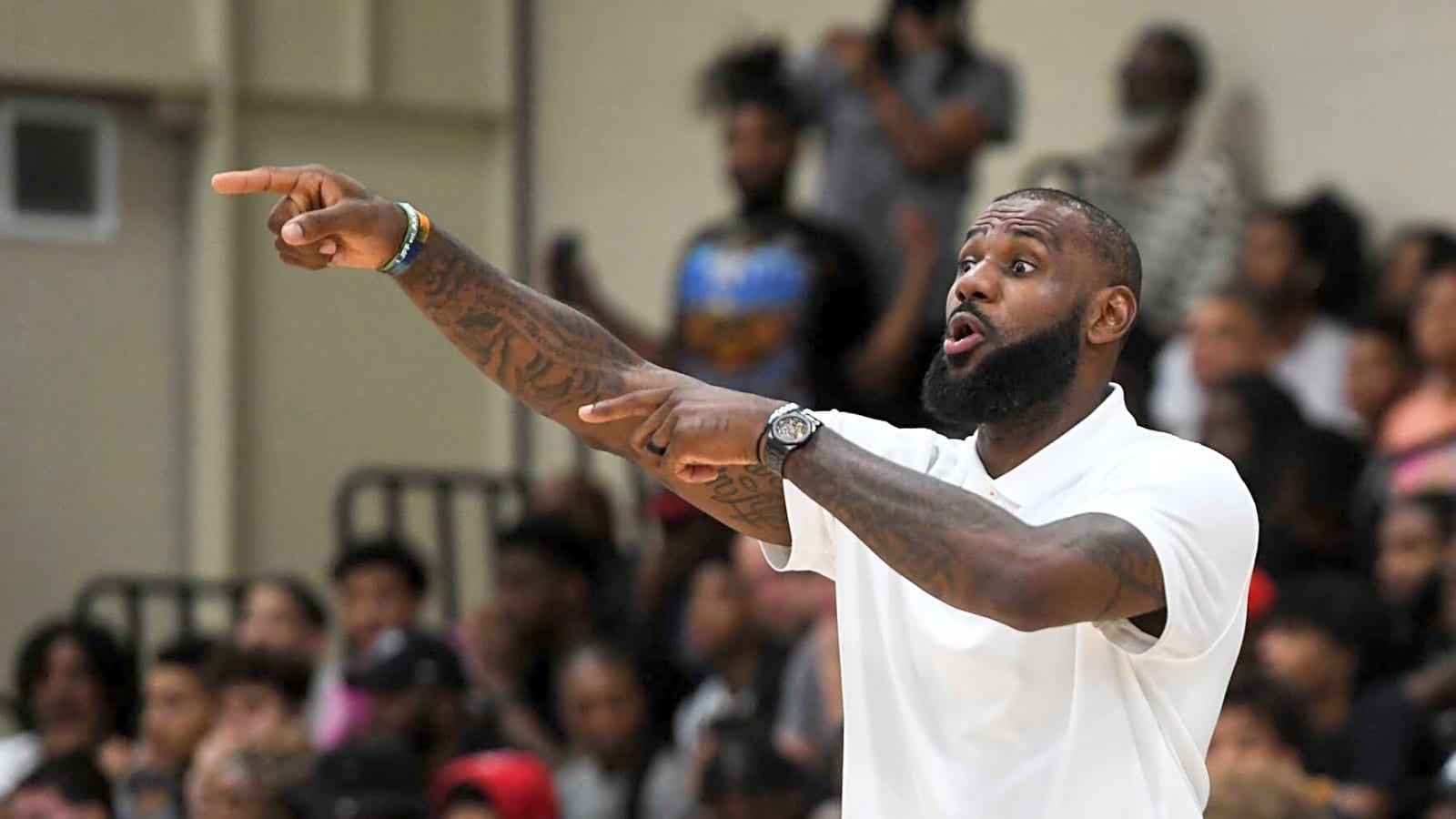 Cavaliers Wouldn’t Be Able To Sign LeBron James If He Gets Bought Out By Lakers During Next Season