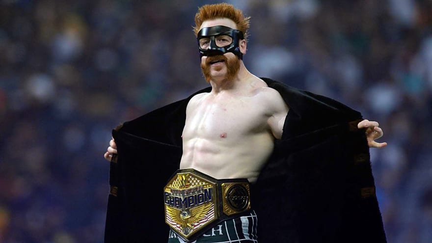 Bret Hart Believes Today&#39;s Wrestling Is 'Too Fake', Calls Out Sheamus