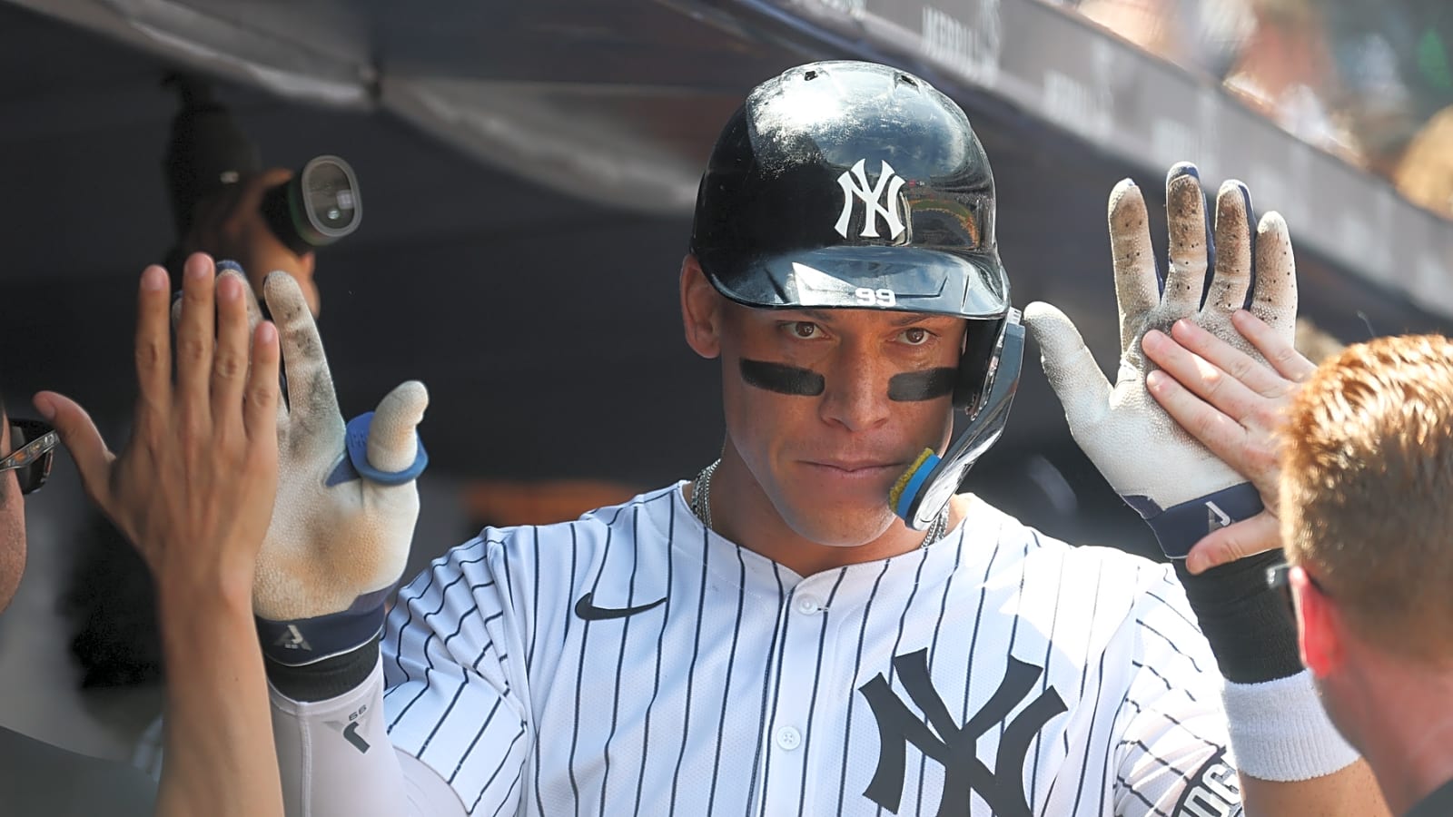 Aaron Judge joins legendary company with 30th HR of season