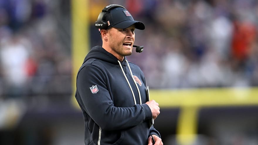 Ben Johnson had great reason for ripping off his shirt after Bears’ upset of Eagles