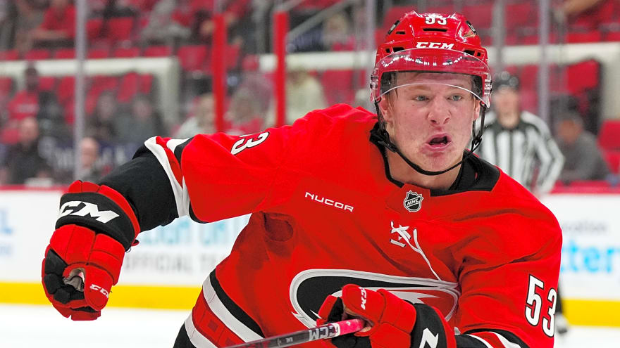 Hurricanes sign star winger to huge extension