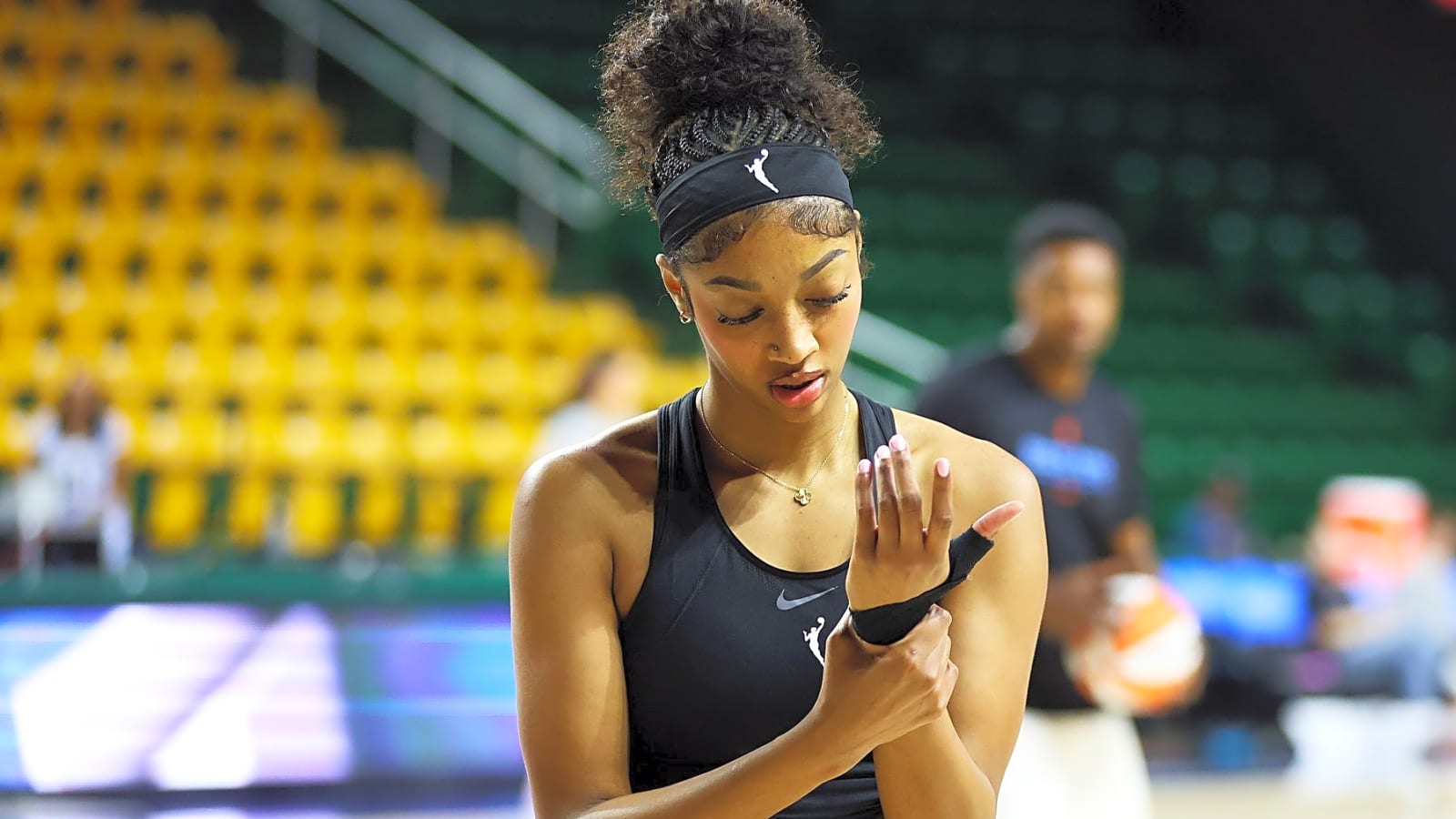 'HOT MOM': Angel Reese Selfies With Mom And Brother Despite Sky Losing To Mystics