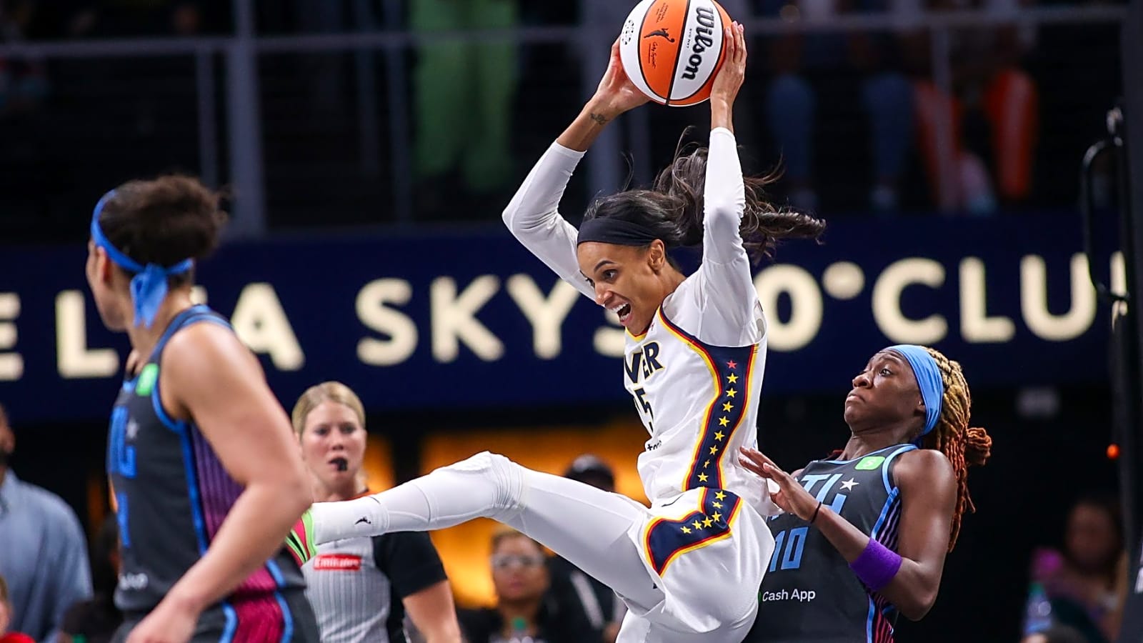 'I’m Not Scared About That': DeWanna Bonner’s Arrival In Mercury After Stormy Experience With Fever Doesn’t Fizzle Alyssa Thomas