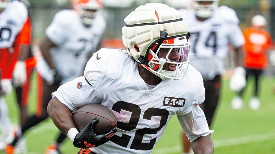 Browns activate RB Dylan Sampson from IR