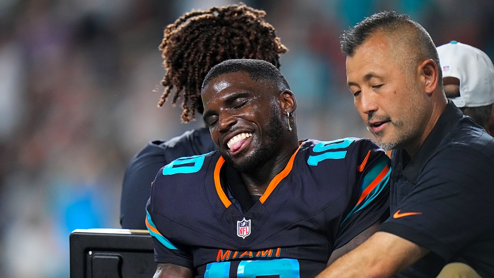 Dolphins receive huge blow with devastating Tyreek Hill injury