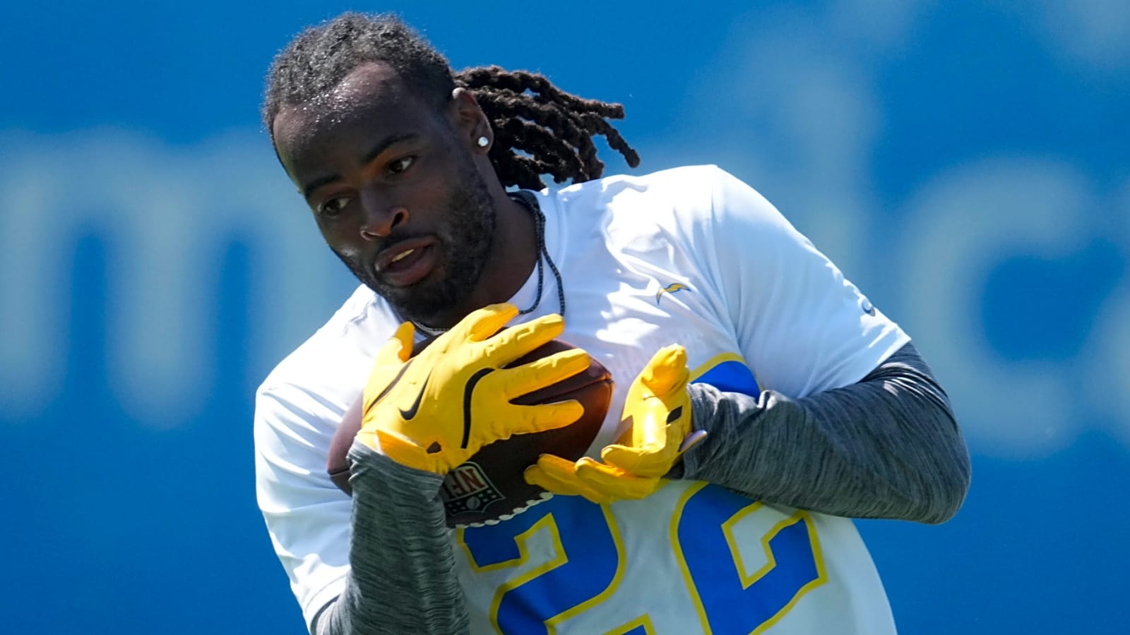Chargers expected to place Najee Harris on NFI list after fireworks accident