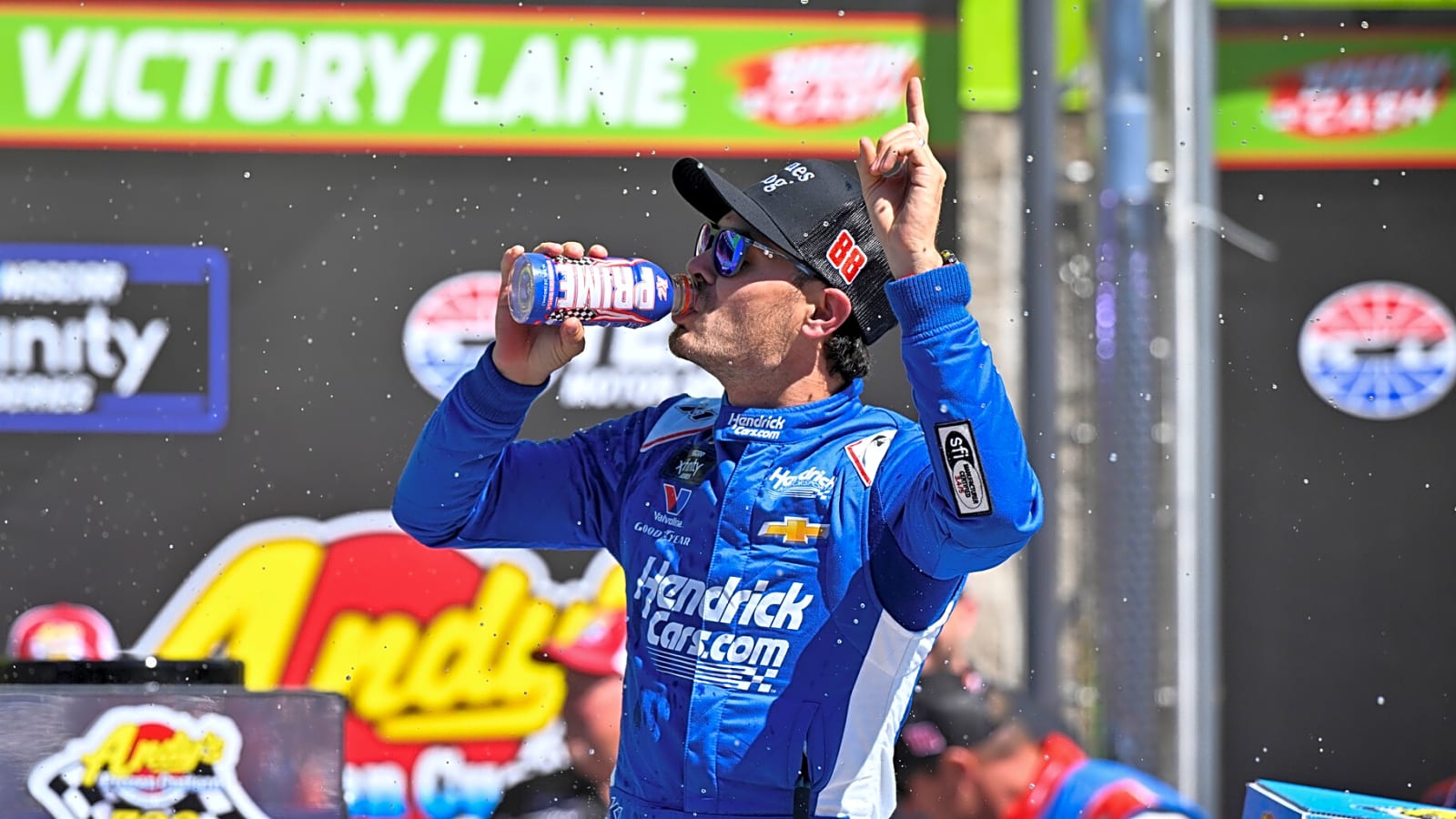NASCAR AdventHealth 400 preview: Favorite Kyle Larson, underdog, top storylines