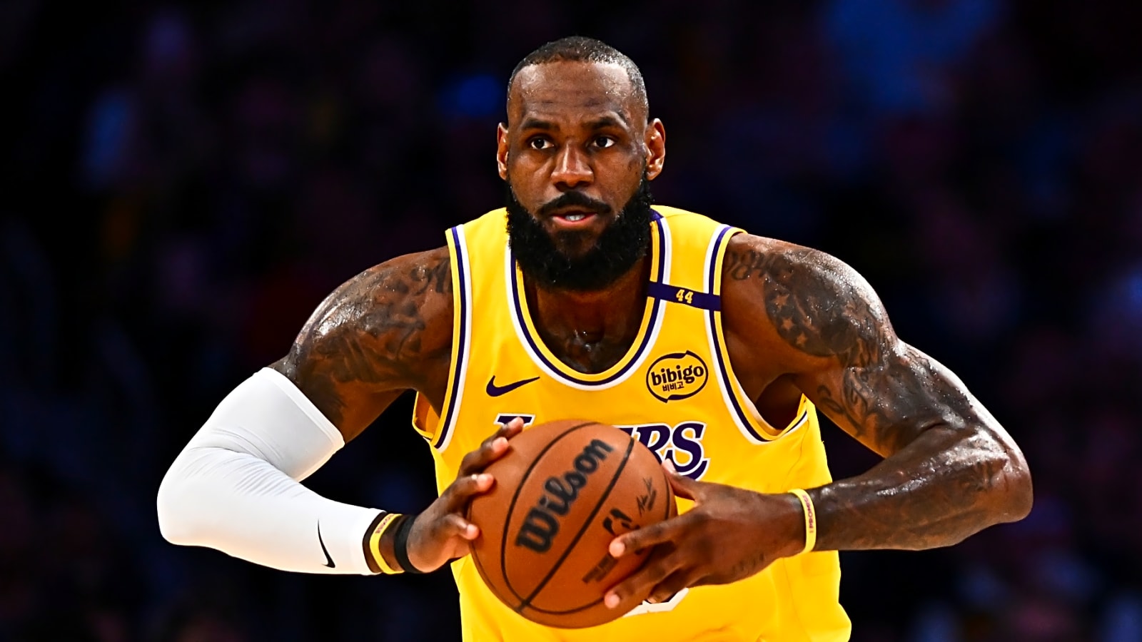 LeBron James seemingly responds to bizarre criticism from Isiah Thomas