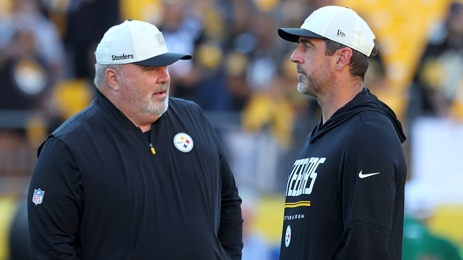 Aaron Rodgers seems to send message to Mike McCarthy after Patriots loss