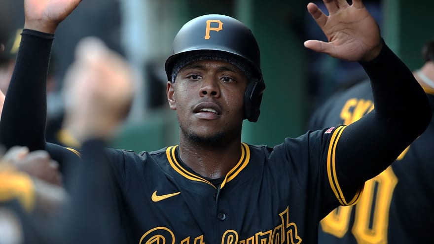 Reds add another piece for potential playoff push