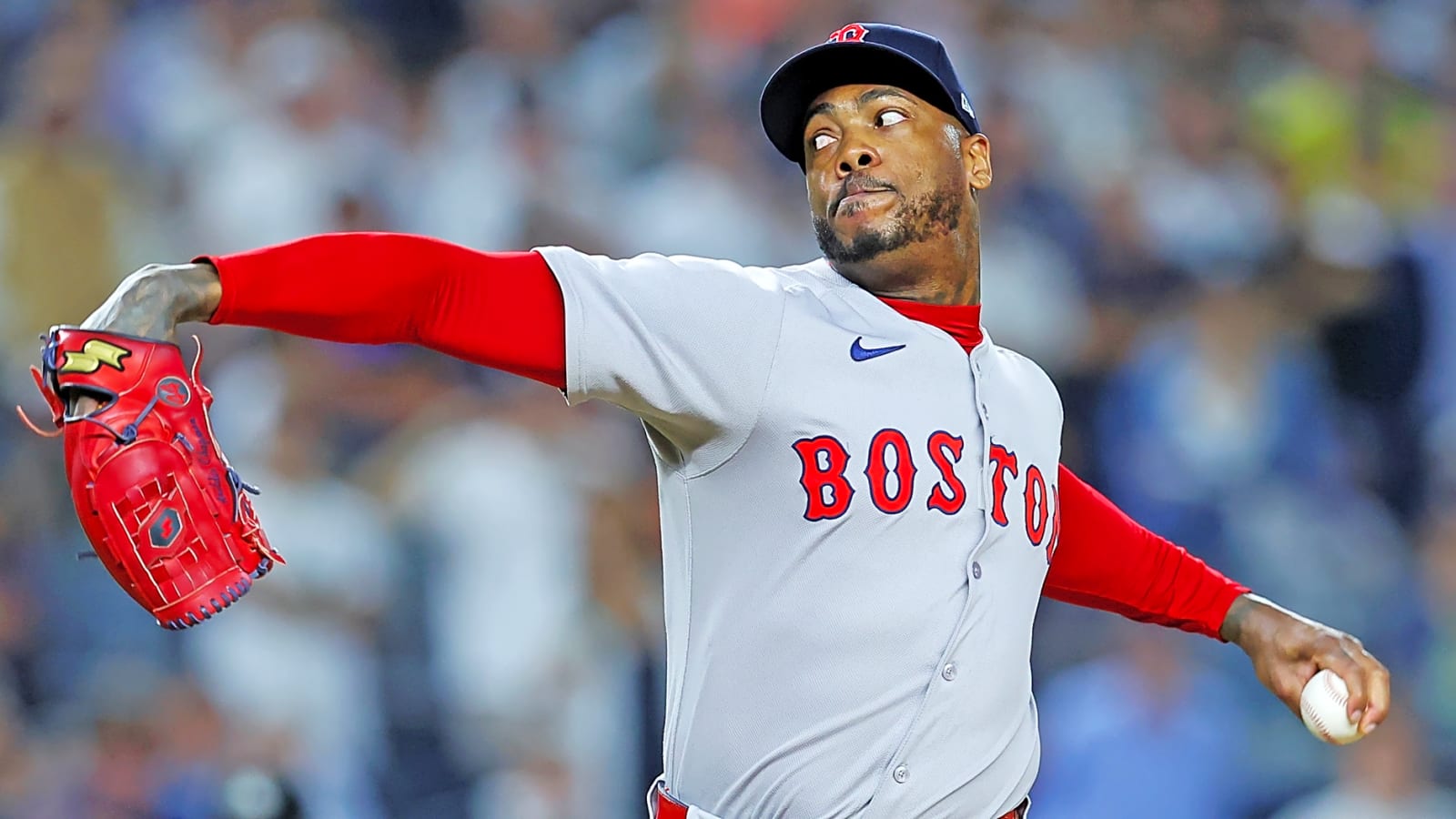 Red Sox closer Aroldis Chapman takes aim at former team
