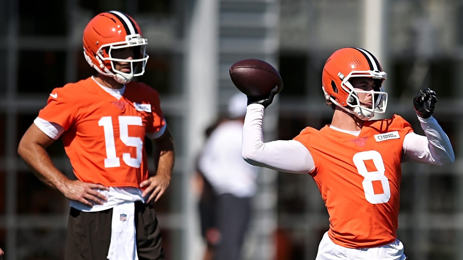 Browns expected to make a bizarre QB decision after Flacco news