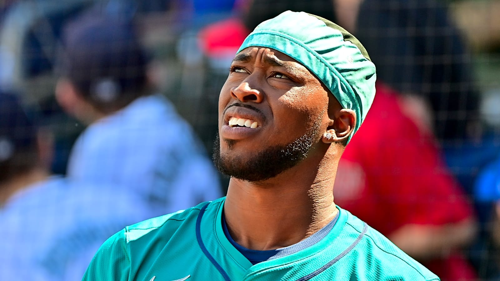 Mariners select versatile IF/OF as red-hot Gold Glove winner hits IL
