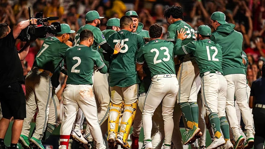 Red Sox’s Ceddanne Rafaela walks off the Rays with home run over the Green Monster