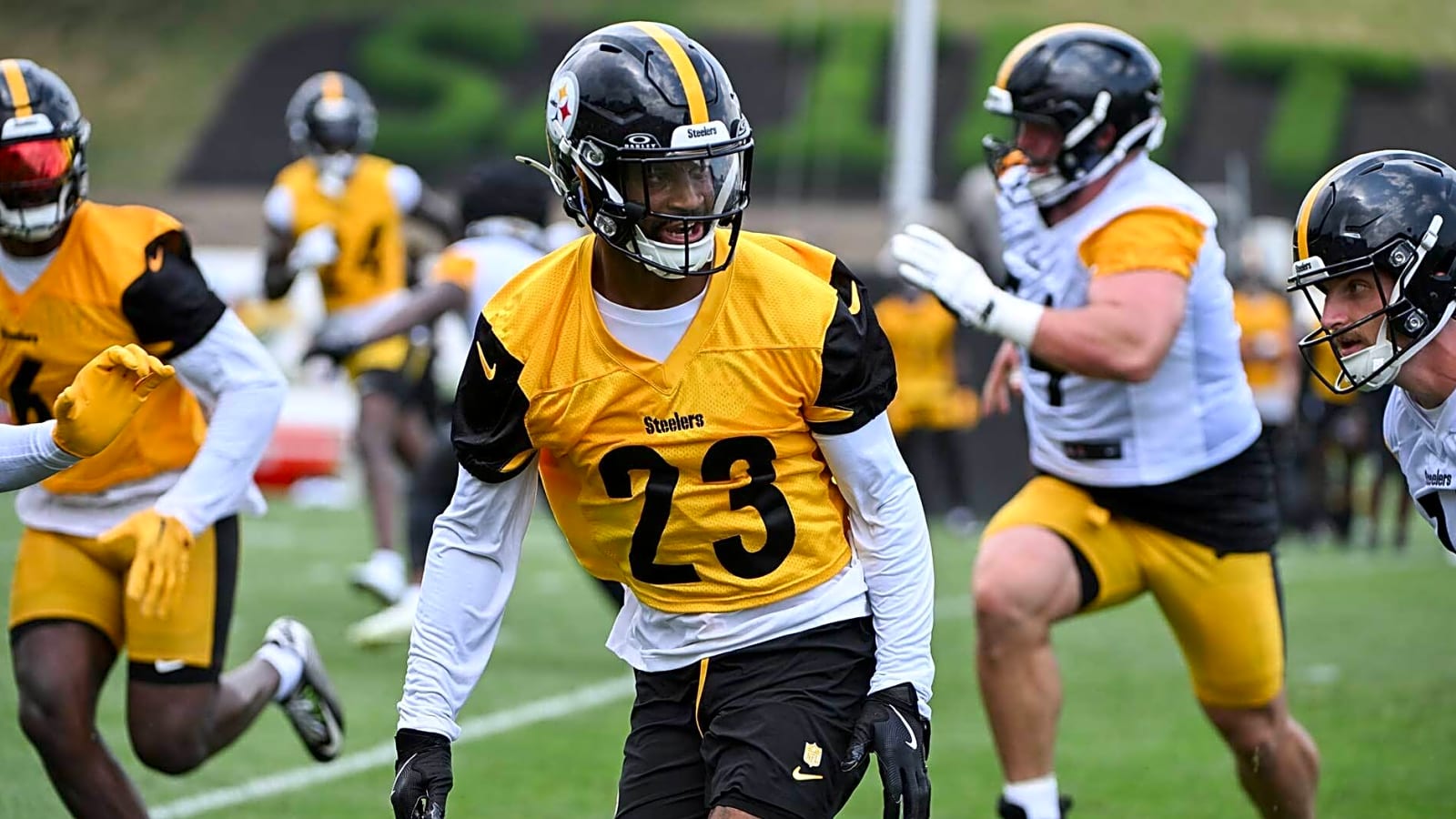 Darius Slay excited to do what ‘earned him a lot of money’ with Steelers