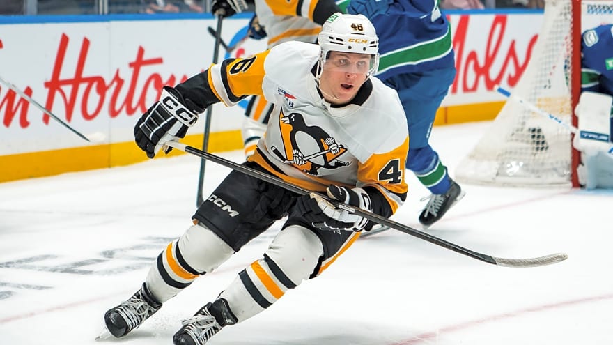 Penguins’ Blake Lizotte out week-to-week with upper-body injury