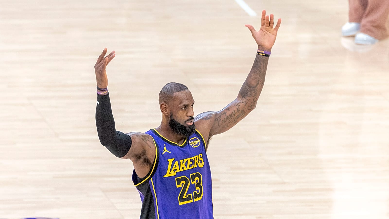 These athletes pulled off shockingly successful careers in entertainment 