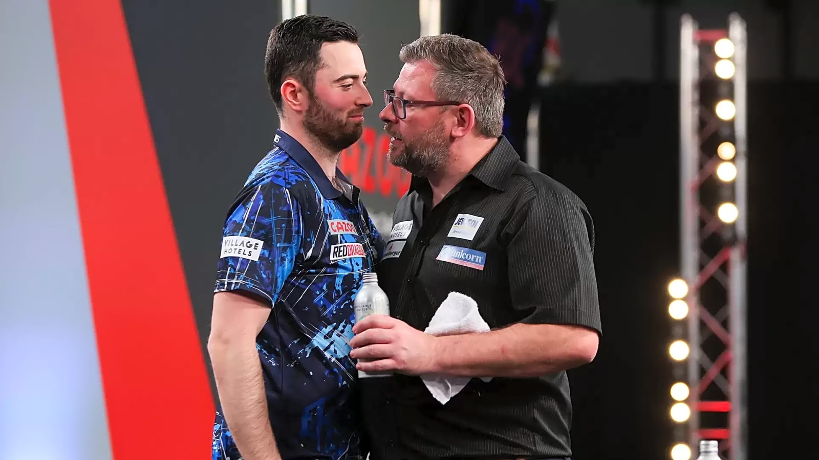 Preview Friday night World Series of Darts Finals: Humphries v Wade, Bunting, Rock and Van Gerwen among highlights