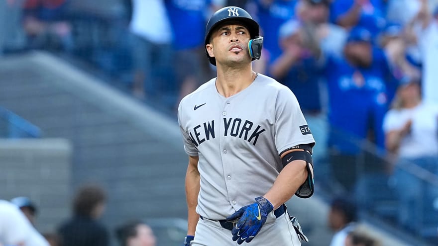 Giancarlo Stanton claims he can’t open a bag of chips due to elbow injury