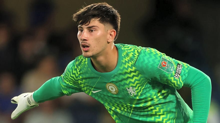 First £100m goalkeeper! Man City or Chelsea tipped to make history as former Premier League shot-stopper makes record-shattering transfer prediction