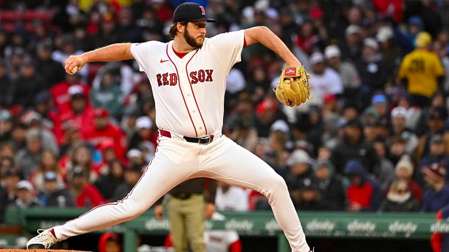 Red Sox’s Alex Cora gives concerning Justin Slaten injury update