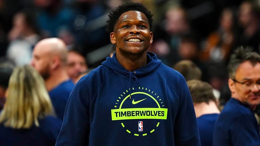 Timberwolves star Anthony Edwards’ pregame fit has Charles Barkley wondering if he’s ‘going to bed’