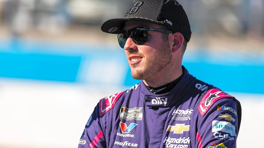 Alex Bowman Breaks Down Why He Enjoys the Garage Side of the Chili Bowl More Than Racing