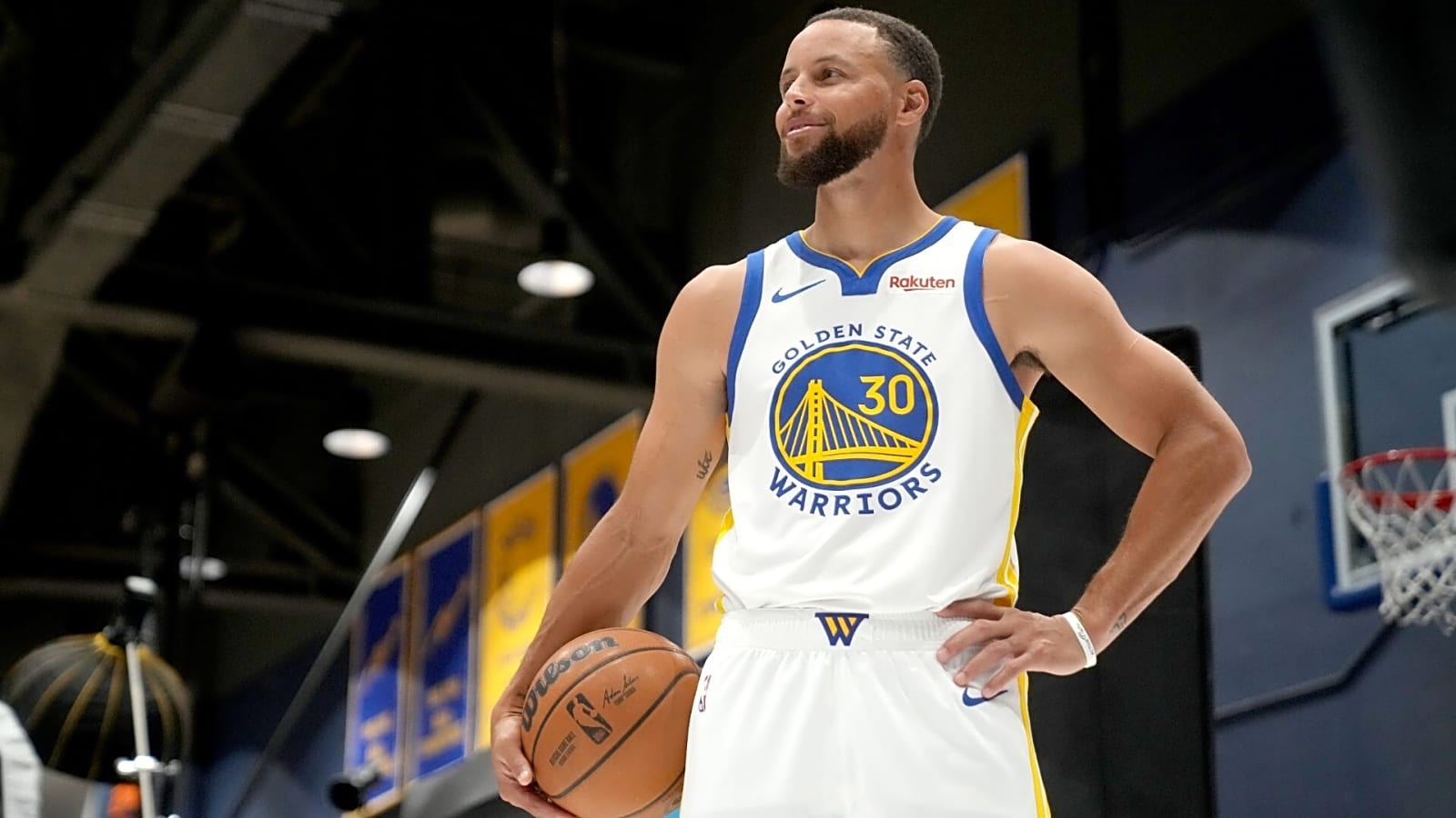 Steph Curry Breaks Down the Contrast Between His First Championship and Today’s Battle Against Father Time