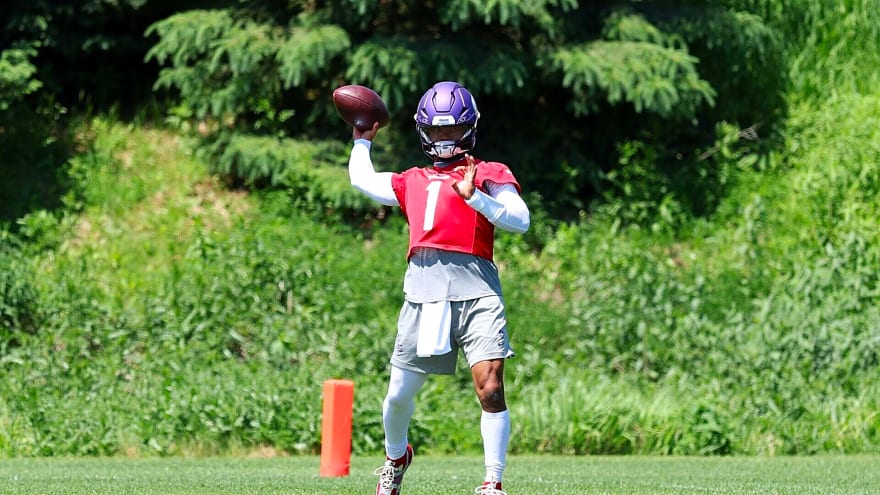 Kyler Murray takes early lead over J.J. McCarthy in Vikings’ QB competition
