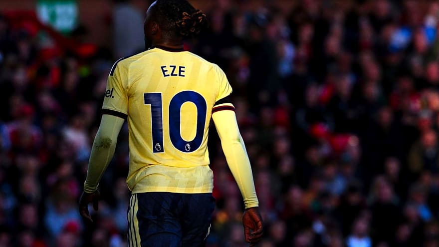 Ian Wright and Roy Keane have a blunt message for Eberechi Eze after he’s subbed at half-time v Forest