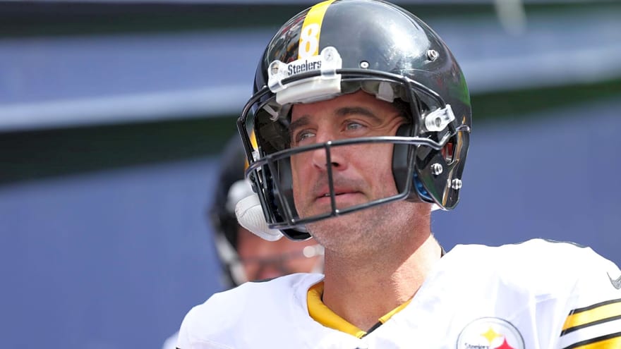 Patriots take aim at Aaron Rodgers through social media post ahead of Steelers game