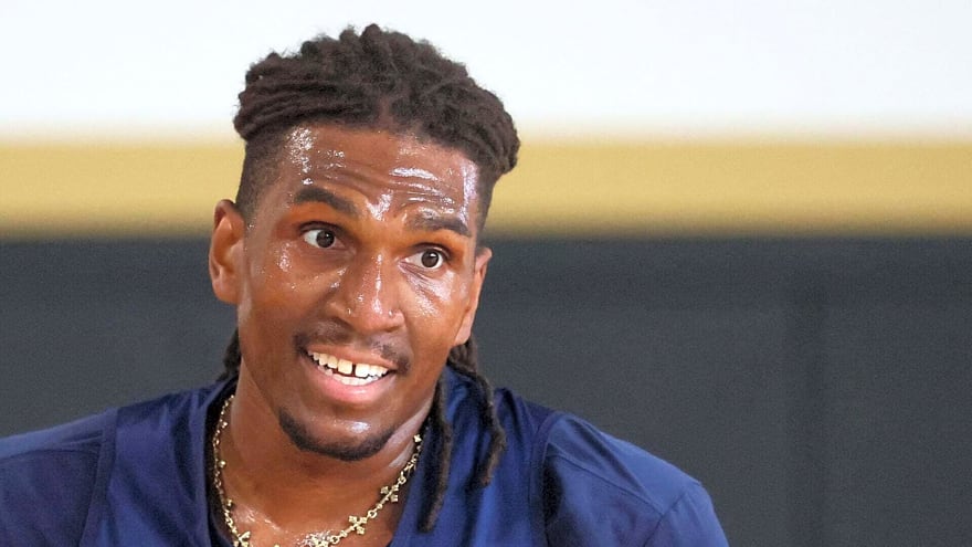‘Unplayable’… LA Lakers fans worried about Kevon Looney after struggle in Portland defeat