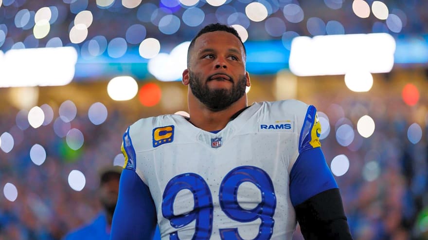 Aaron Donald’s stats from his last game before retirement vs. first game back from retirement