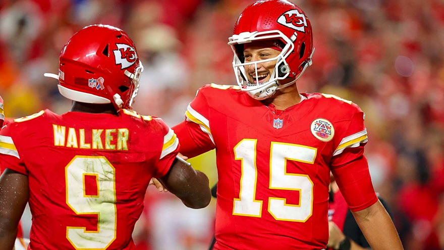 Rob Gronkowski dubs Kenneth Walker III the best KC Chiefs signing ‘of the Patrick Mahomes era’