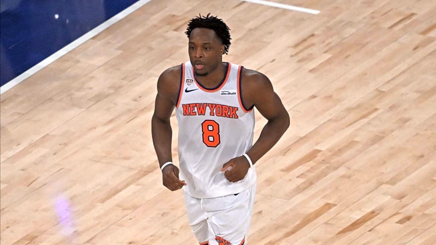 Watch OG Anunoby take over Times Square as Knicks fans recreate famous NBA Finals tip-in