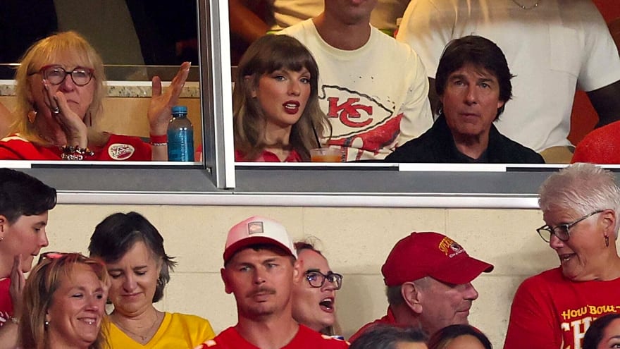 ‘Once in a lifetime’ – Taylor Swift makes young fan’s day during Kansas City Chiefs game