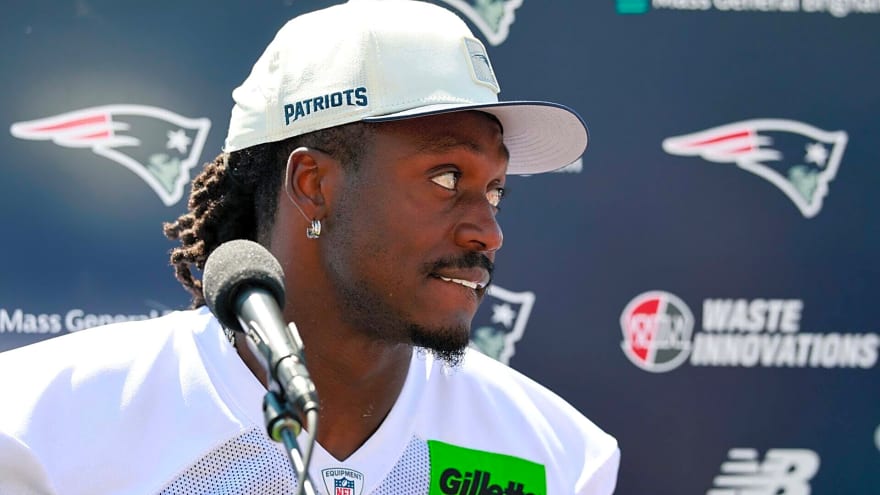 ‘He’s so corny’ – Eagles fans crash out over A.J. Brown’s ‘crazy’ comments in Patriots training camp