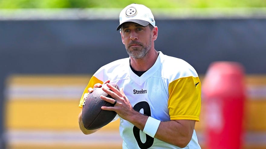 Aaron Rodgers takes fan out for ice cream with Steelers players after training camp session