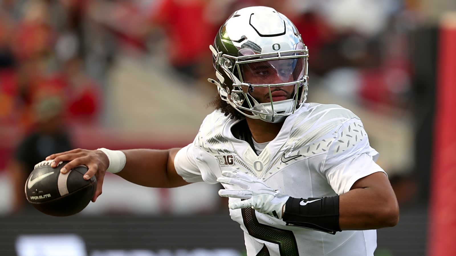 Oregon QB Dante Moore likely out for remainder of season