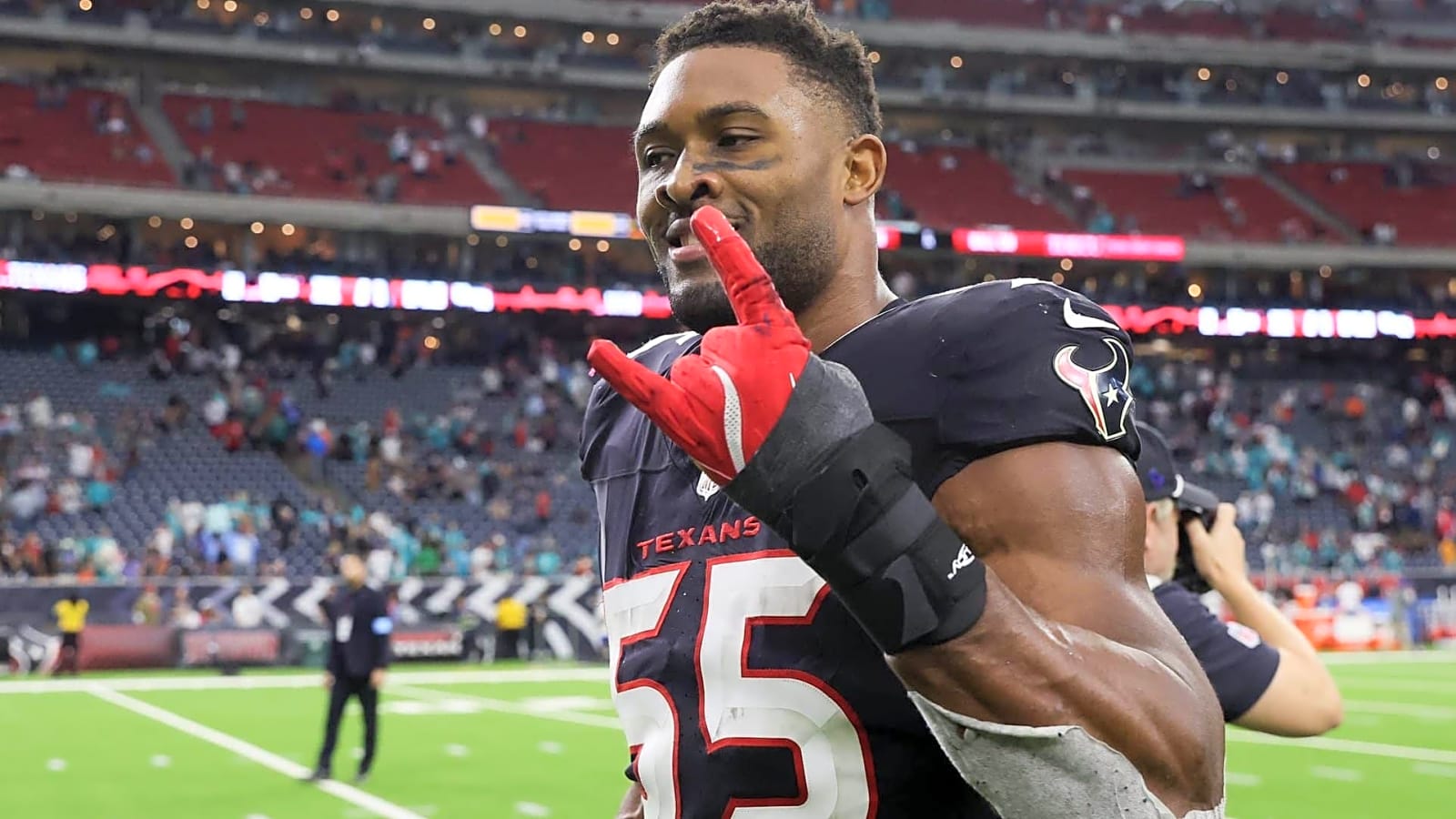 Houston Texans: Reward Elite Playmaker With Top-5 Salary