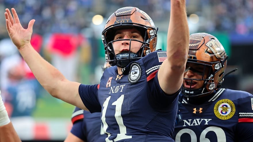 Bloody hand and all, Blake Horvath powers Navy to win over Army