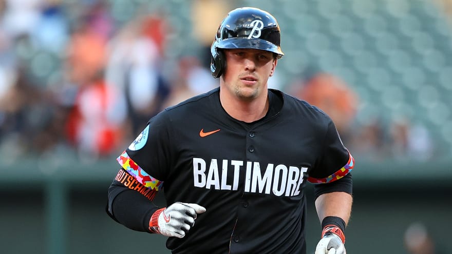 Orioles' latest extension could spell doom for All-Star catcher