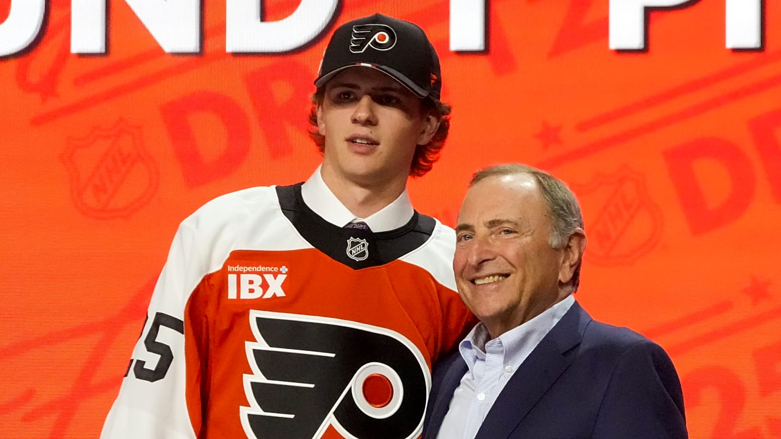 Flyers make surprising selection after acquiring 12th overall pick 