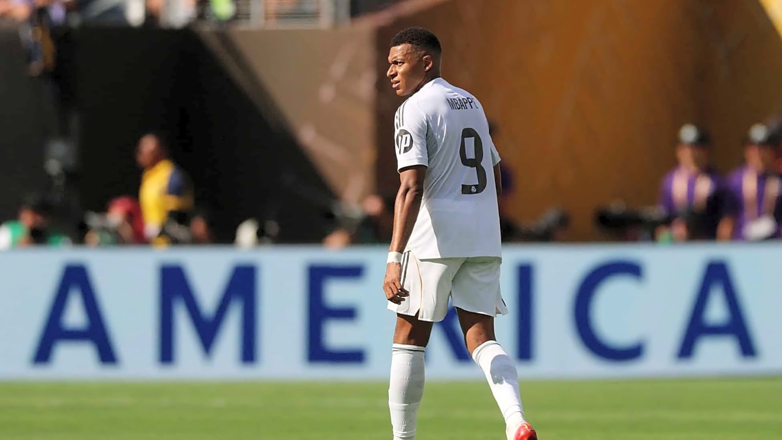 Kylian Mbappe’s Masterclass: Real Madrid’s French Star Delivers Another Brilliant Performance Against Oviedo
