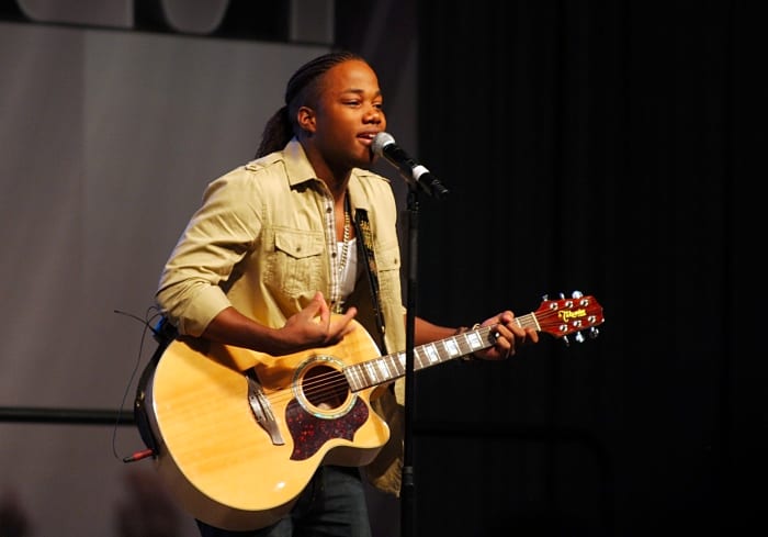 'PHOLKS' by Leon Thomas