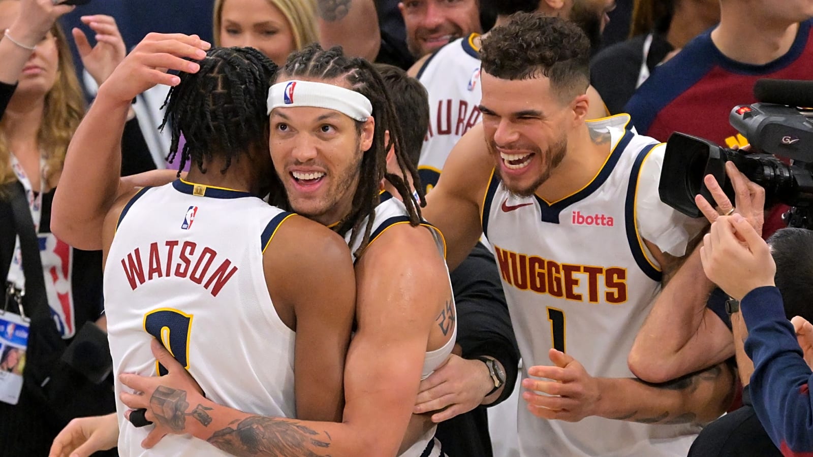 Watch: Nuggets even series vs. Clippers on buzzer-beater